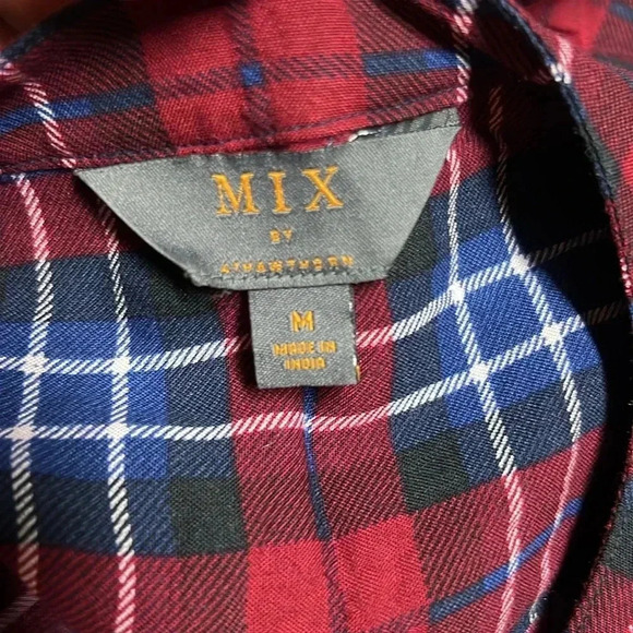 Mix by 41 Hawthorn Red Plaid Button Down Blouse Size M - Picture 3 of 5